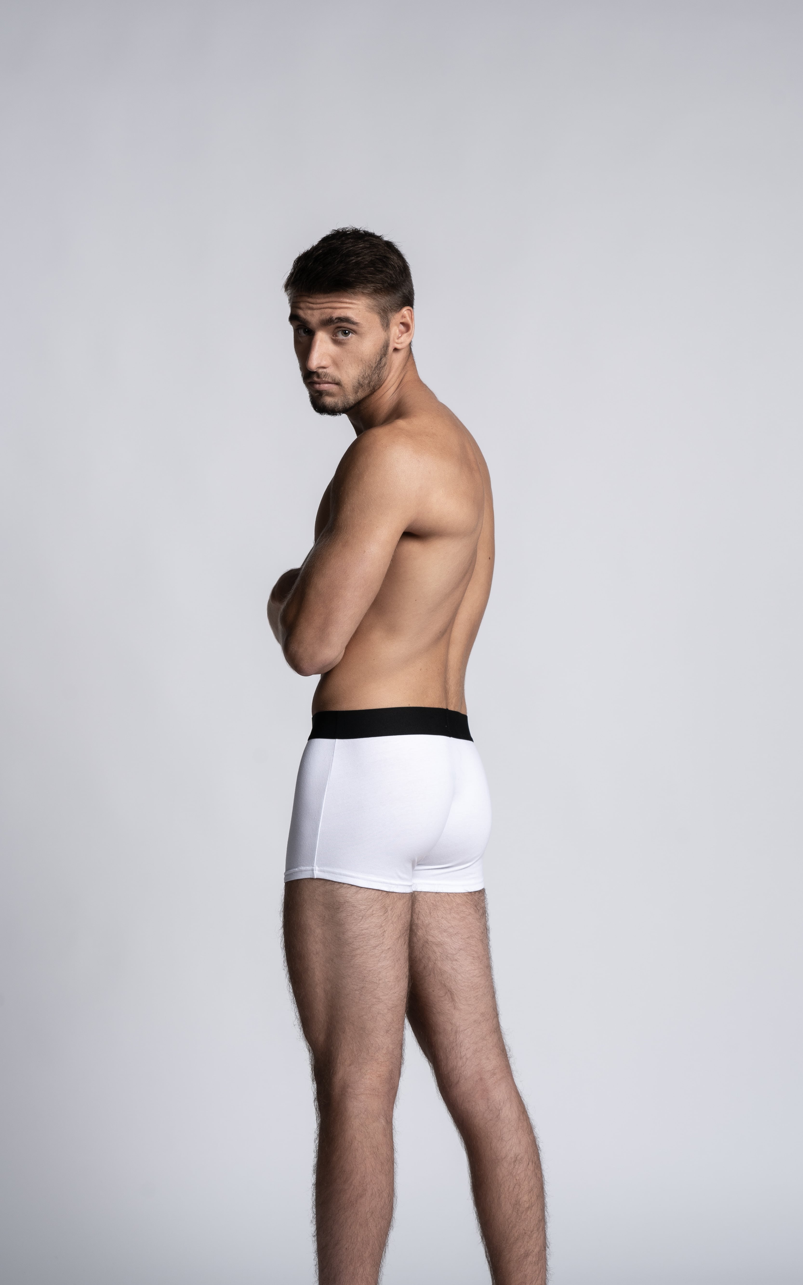Homme mannequin portant un boxer calecon Arpenans blanc de la marque S BORDEAUX